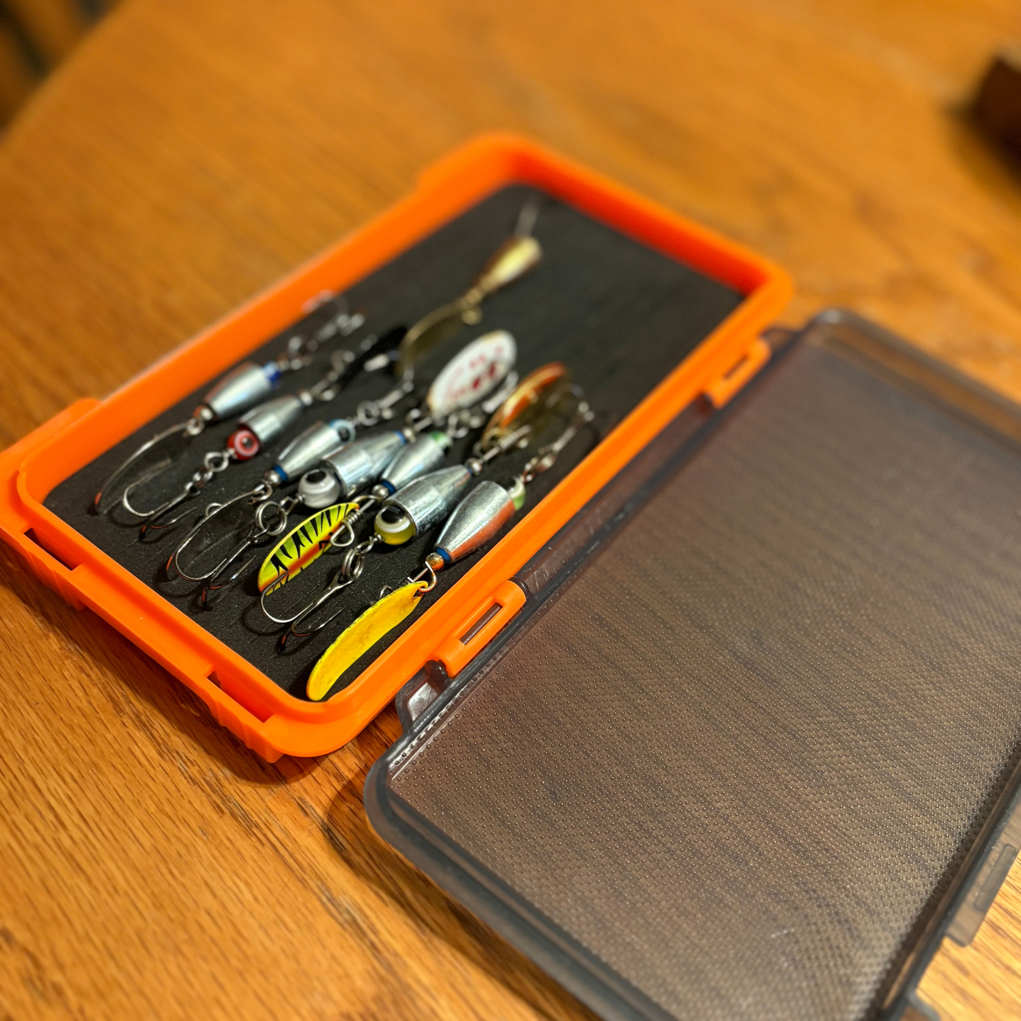 Hold-On Spinner Box Small